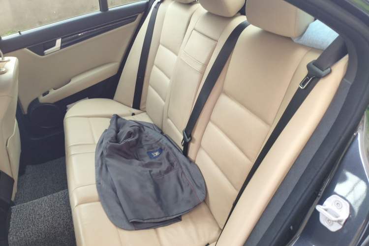 Used Mercedes-Benz C-Class 2011 C 200 CGI Fashion Model Left Rear Seat