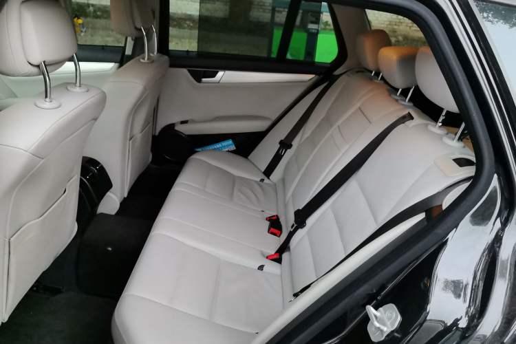 Used Mercedes-Benz C-Class 2011 C 200 Luxury Sport Touring Edition Left Rear Seat