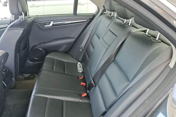 Used Mercedes-Benz C-Class 2011 C 200 CGI Fashion Model Left Rear Seat