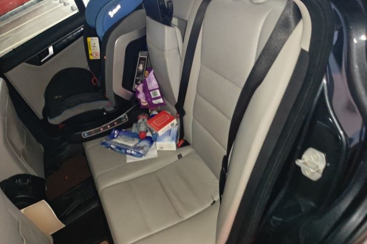 Used Mercedes-Benz C-Class 2011 C 200 CGI Fashion Model Left Rear Seat