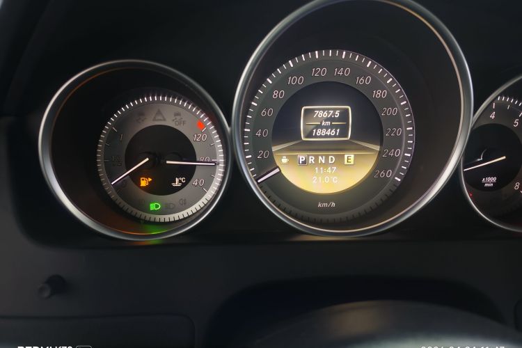 Used Mercedes-Benz C-Class 2011 C 200 CGI Fashion Model Odometer Close Up
