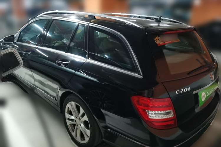 Used Mercedes-Benz C-Class 2011 C 200 Fashion Travel Edition Rear Left 45 Deg