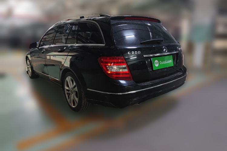 Used Mercedes-Benz C-Class 2011 C 200 Fashion Travel Edition Rear Left 45 Deg