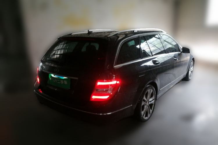 Used Mercedes-Benz C-Class 2011 C 200 Fashion Travel Edition Rear Right 45 Deg