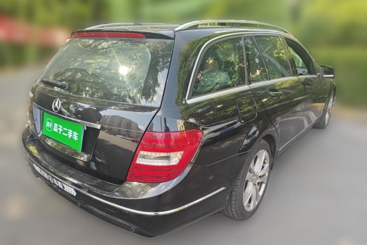 Used Mercedes-Benz C-Class 2011 C 200 Fashion Travel Edition Rear Right 45 Deg