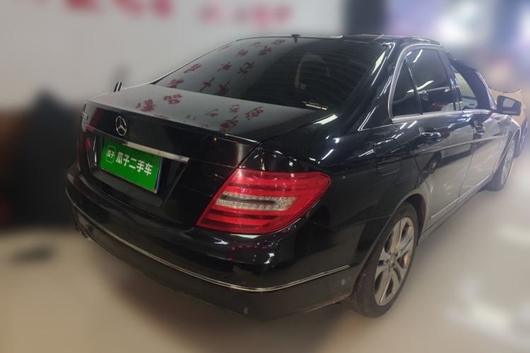 Used Mercedes-Benz C-Class 2011 C 200 CGI Fashion Model Rear Right 45 Deg