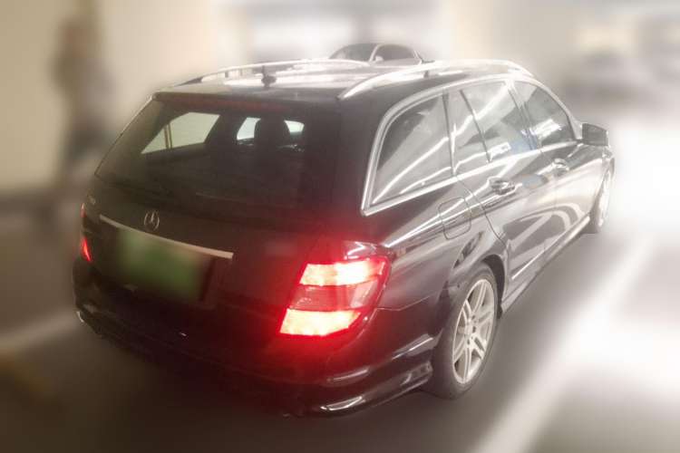 Used Mercedes-Benz C-Class 2011 C 200 Fashion Travel Edition Rear Right 45 Deg