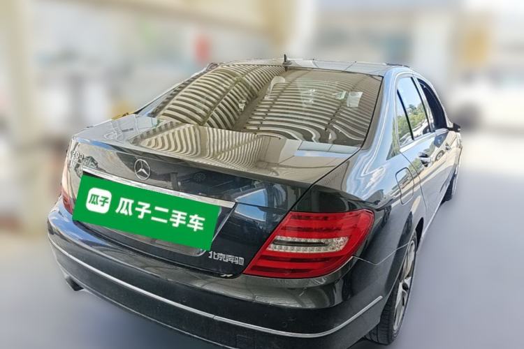 Used Mercedes-Benz C-Class 2011 C 200 CGI Fashion Model Rear Right 45 Deg
