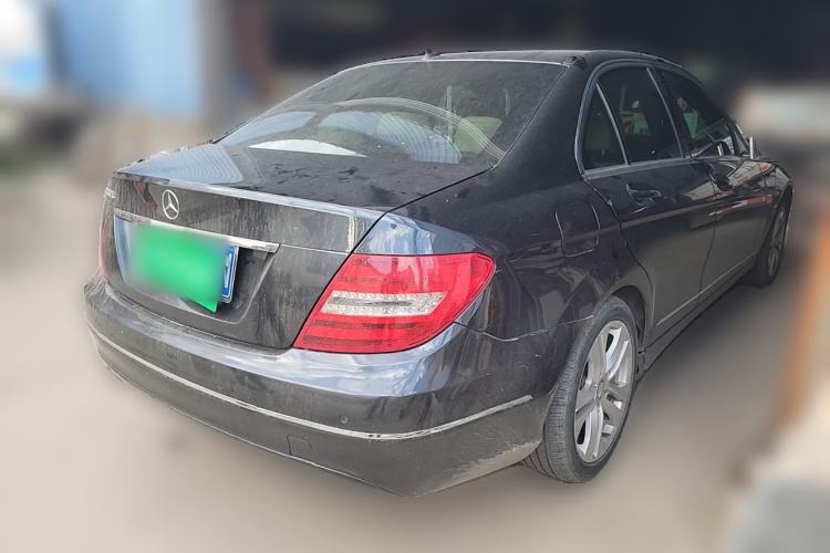 Used Mercedes-Benz C-Class 2011 C 200 CGI Fashion Model Rear Right 45 Deg