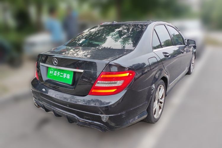Used Mercedes-Benz C-Class 2011 C 200 CGI Fashion Model Rear Right 45 Deg