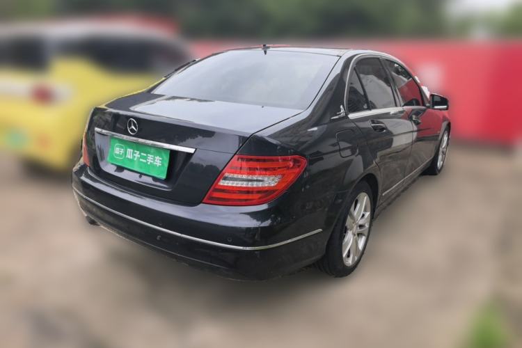 Used Mercedes-Benz C-Class 2011 C 200 CGI Fashion Model Rear Right 45 Deg