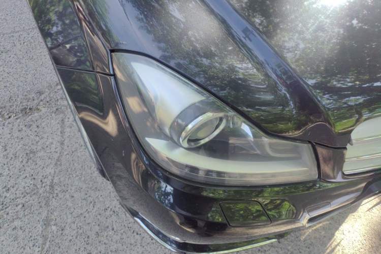 Used Mercedes-Benz C-Class 2011 C 200 CGI Fashion Model Right Front Headlight