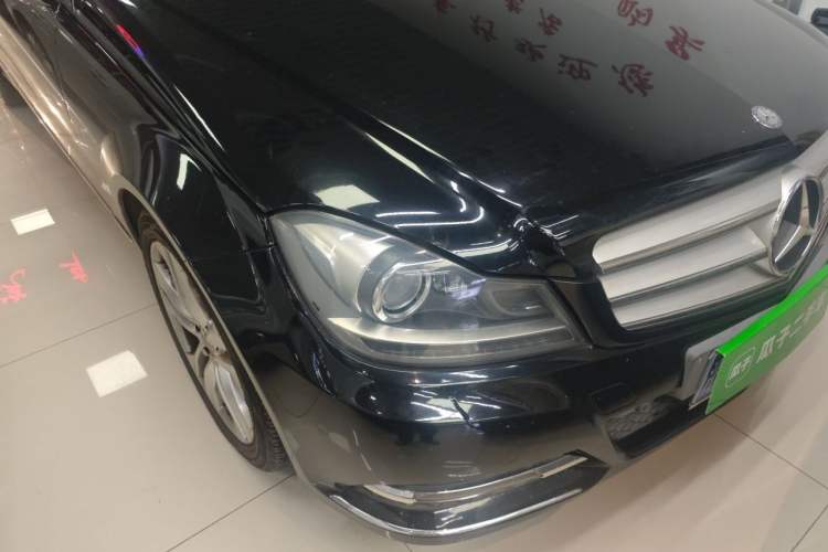 Used Mercedes-Benz C-Class 2011 C 200 CGI Fashion Model Right Front Headlight