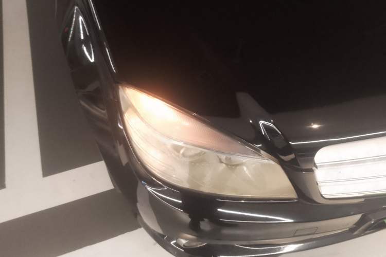 Used Mercedes-Benz C-Class 2011 C 200 Fashion Travel Edition Right Front Headlight
