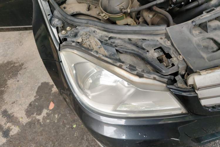 Used Mercedes-Benz C-Class 2011 C 200 CGI Elegant Model Right Front Headlight