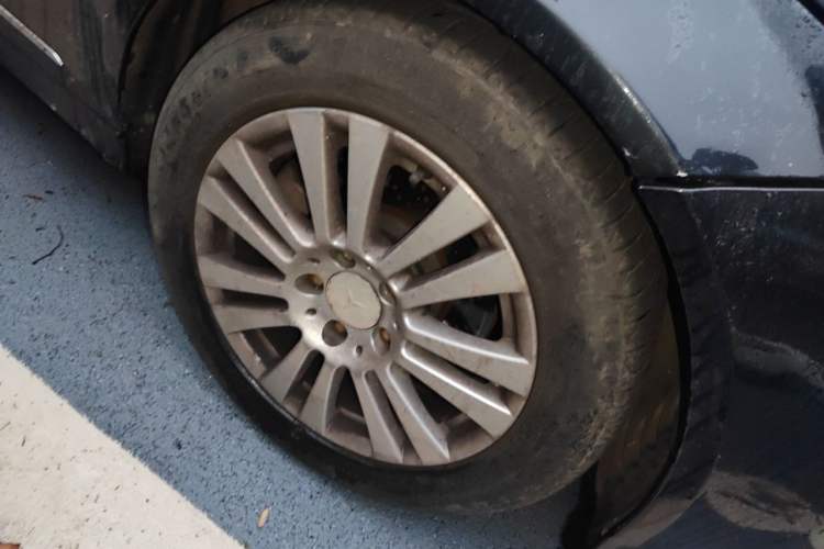 Used Mercedes-Benz C-Class 2011 C 200 CGI Elegant Model Right Front Wheel Hub