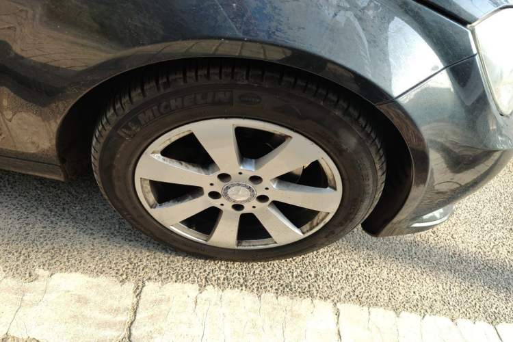 Used Mercedes-Benz C-Class 2011 C 180K Classic model Right Front Wheel Hub