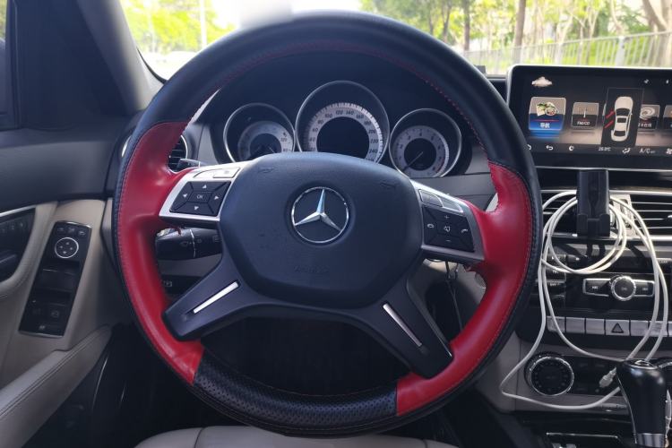 Used Mercedes-Benz C-Class 2011 C 200 CGI Fashion Model Steering Wheel