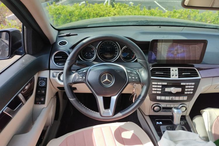 Used Mercedes-Benz C-Class 2011 C 180K Classic model Steering Wheel