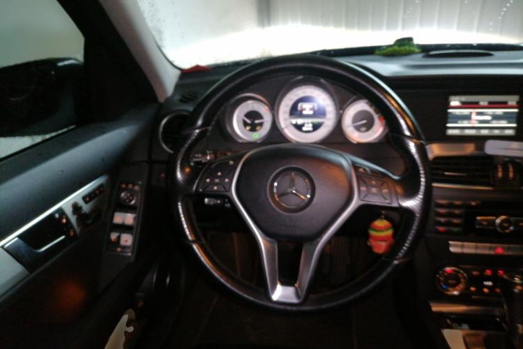 Used Mercedes-Benz C-Class 2011 C 200 Fashion Travel Edition Steering Wheel