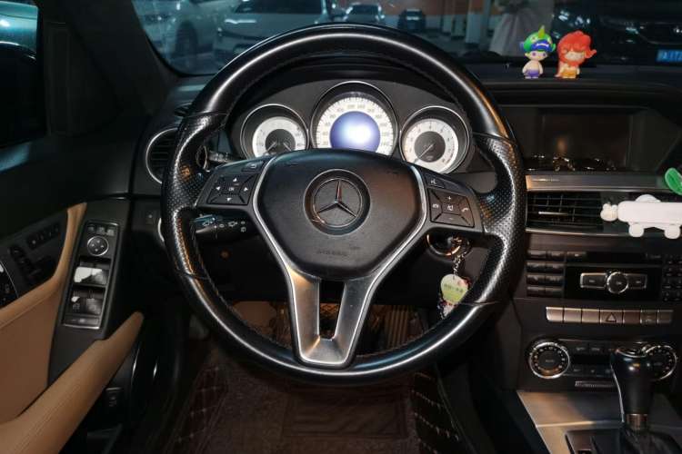 Used Mercedes-Benz C-Class 2011 C 200 Fashion Travel Edition Steering Wheel