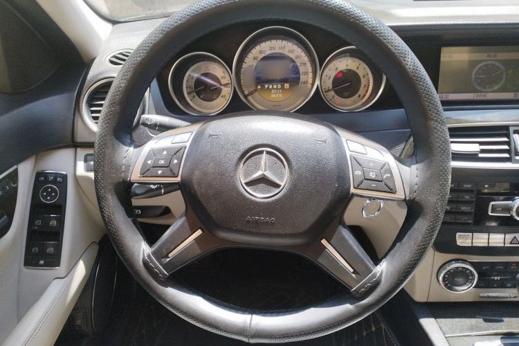 Used Mercedes-Benz C-Class 2011 C 200 CGI Fashion Model Steering Wheel