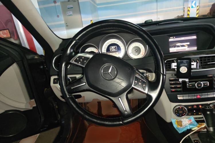 Used Mercedes-Benz C-Class 2011 C 200 CGI Fashion Model Steering Wheel