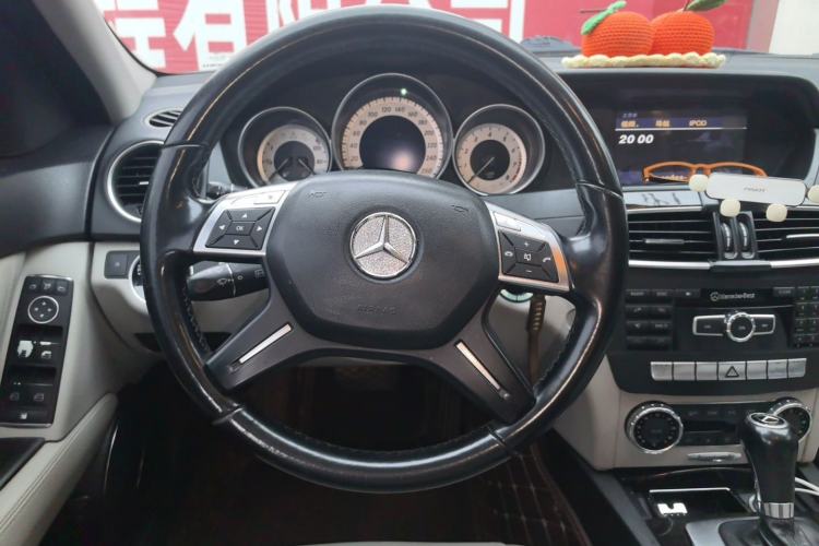 Used Mercedes-Benz C-Class 2011 C 200 CGI Fashion Model Steering Wheel