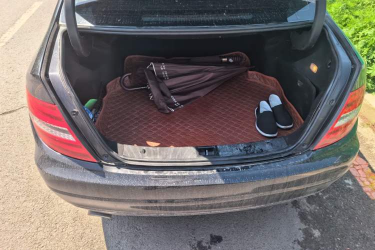 Used Mercedes-Benz C-Class 2011 C 180K Classic model Trunk
