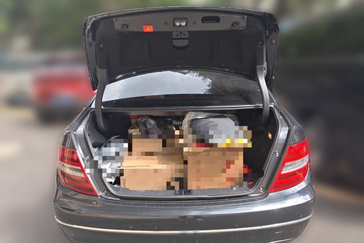 Used Mercedes-Benz C-Class 2011 C 200 CGI Fashion Model Trunk