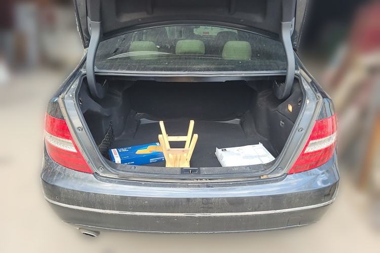 Used Mercedes-Benz C-Class 2011 C 200 CGI Fashion Model Trunk