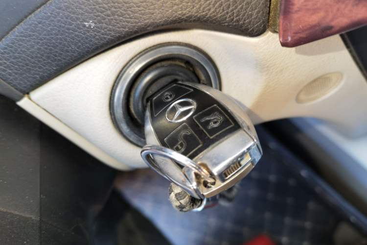 Used Mercedes-Benz C-Class 2011 C 200 CGI Elegant Model Vehicle Key