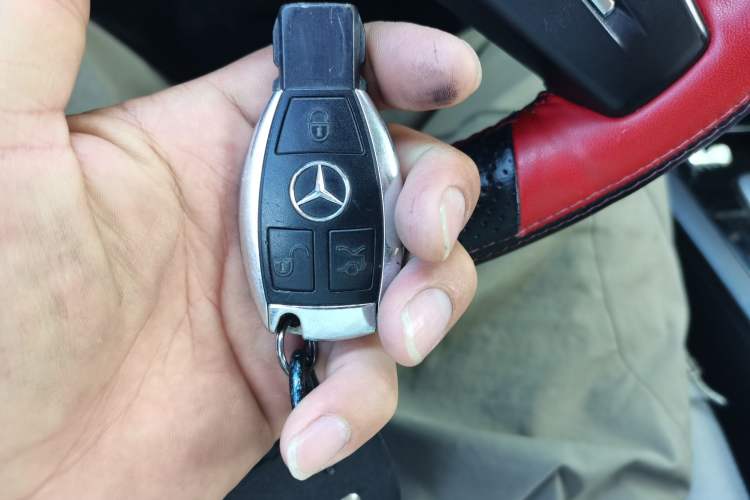 Used Mercedes-Benz C-Class 2011 C 200 CGI Fashion Model Vehicle Key