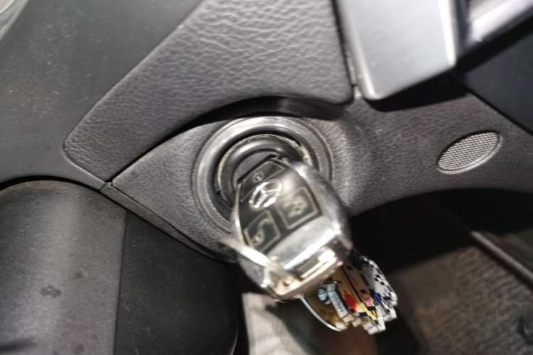 Used Mercedes-Benz C-Class 2011 C 200 Fashion Travel Edition Vehicle Key