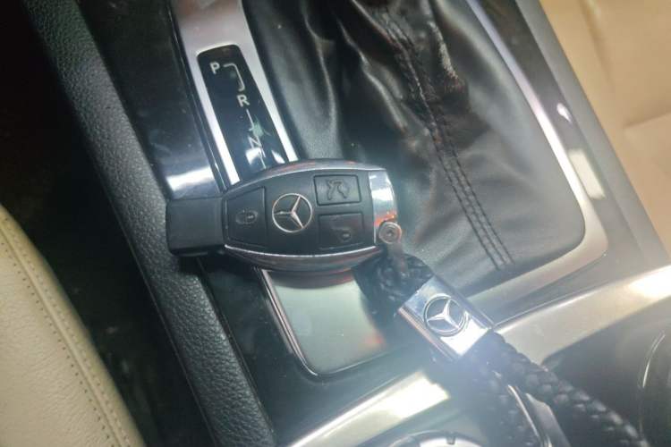 Used Mercedes-Benz C-Class 2011 C 200 CGI Fashion Model Vehicle Key