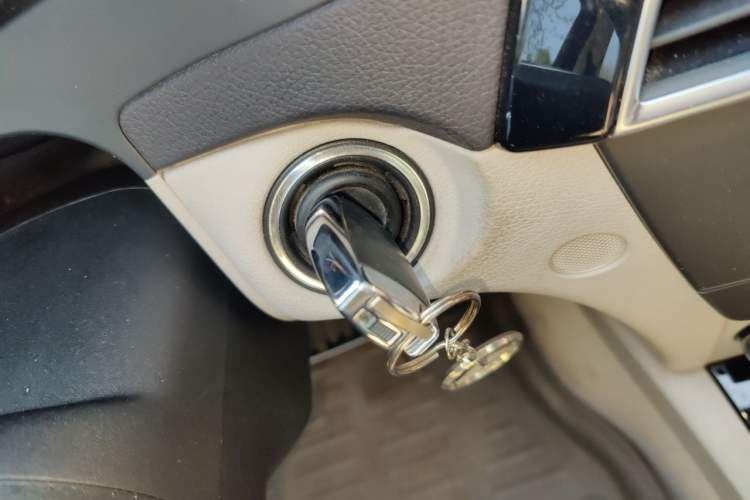 Used Mercedes-Benz C-Class 2011 C 180K Classic model Vehicle Key