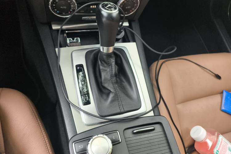 Used Mercedes-Benz C-Class 2011 C 200 Fashion Travel Edition Gear Lever