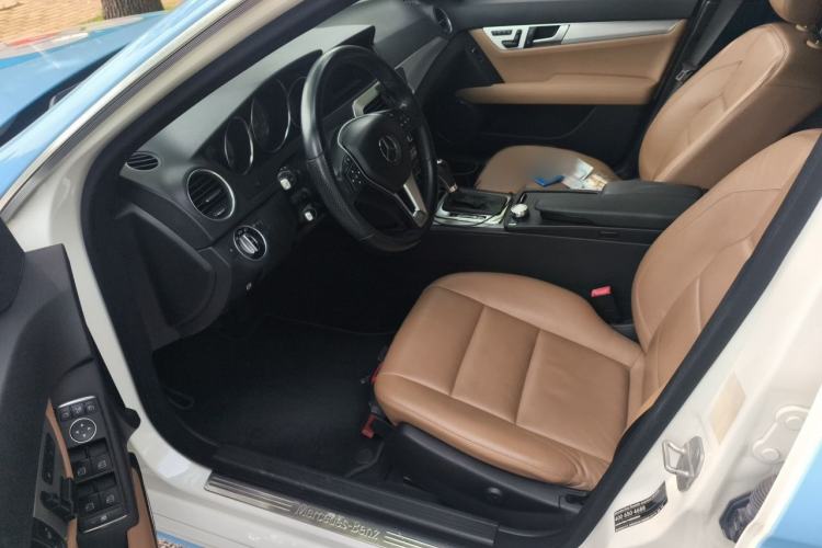 Used Mercedes-Benz C-Class 2011 C 200 Fashion Travel Edition Left Front Seat