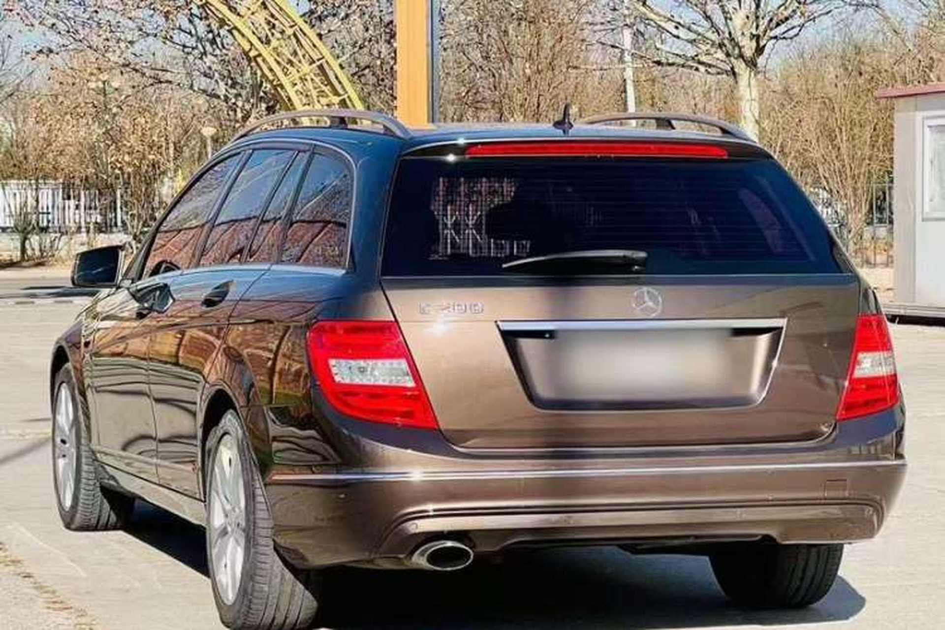 Used Mercedes-Benz C-Class 2011 C 200 Fashion Travel Edition Exterior 6