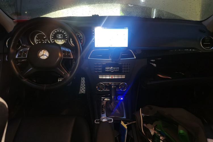Used Mercedes-Benz C-Class 2011 C 180K Classic model Center Console