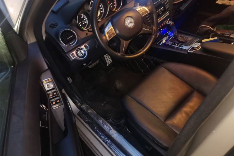Used Mercedes-Benz C-Class 2011 C 180K Classic model Driver Seat