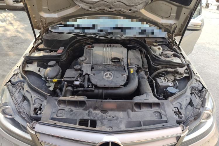 Used Mercedes-Benz C-Class 2011 C 200 CGI Fashion Model Engine Bay