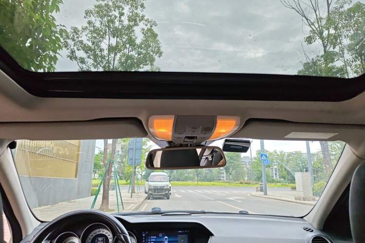 Used Mercedes-Benz C-Class 2011 C 200 Fashion Travel Edition Headliner