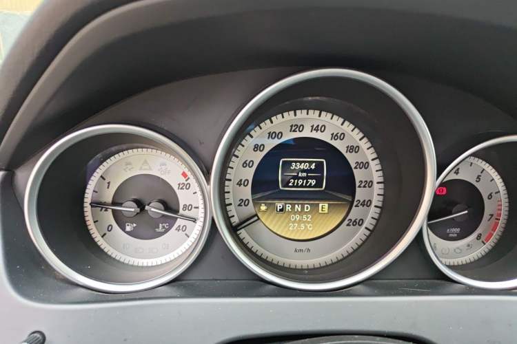 Used Mercedes-Benz C-Class 2011 C 200 Fashion Travel Edition Instrument Cluster
