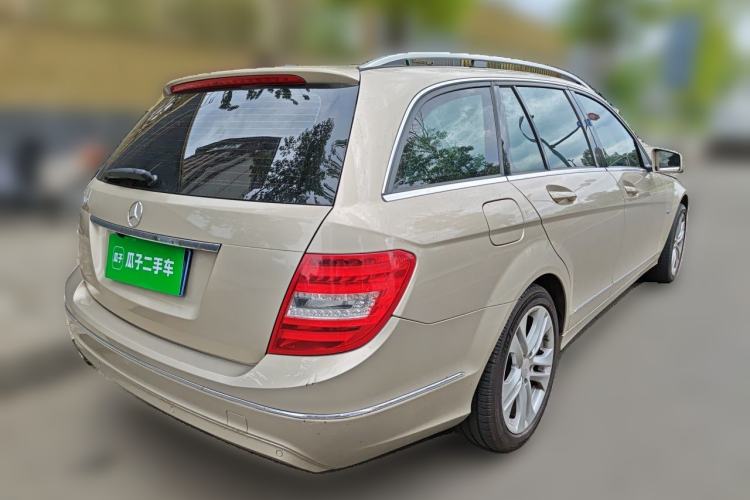 Used Mercedes-Benz C-Class 2011 C 200 Fashion Travel Edition Rear Right 45 Deg