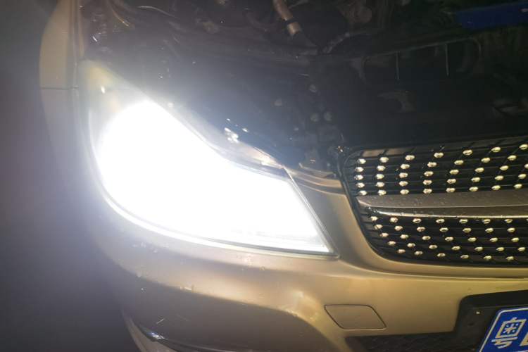 Used Mercedes-Benz C-Class 2011 C 180K Classic model Right Front Headlight