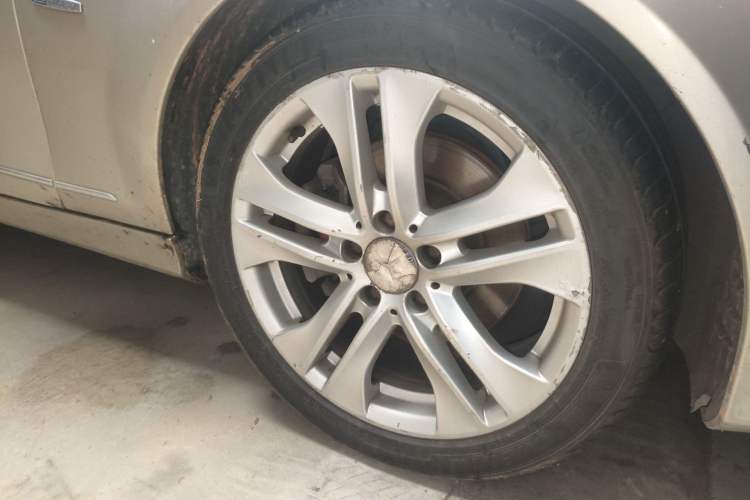 Used Mercedes-Benz C-Class 2011 C 200 CGI Fashion Model Right Front Wheel Hub