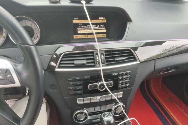 Used Mercedes-Benz C-Class 2011 C 200 CGI Fashion Model Audio And AC Panel