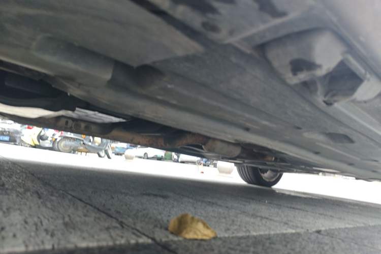Used Mercedes-Benz C-Class 2011 C 200 Fashion Travel Edition Chassis Front Left