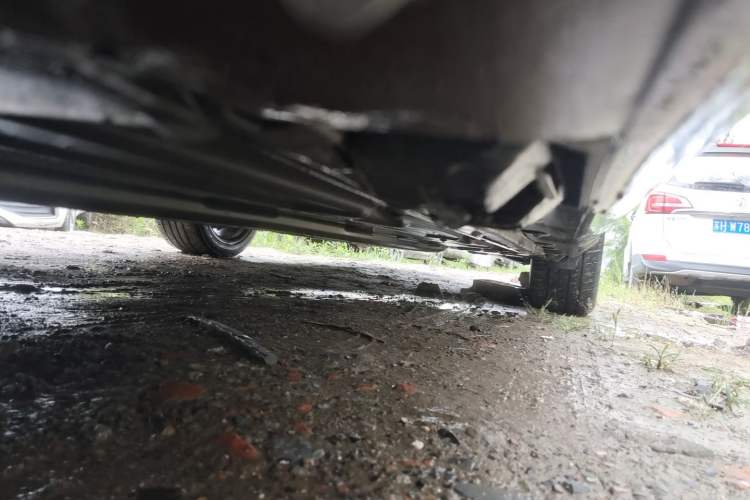 Used Mercedes-Benz C-Class 2011 C 200 CGI Fashion Model Chassis Front Left
